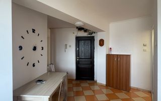 De inchiriat | Apartament cu o camera |  vedere panoramica | Nufarul - Poză 3