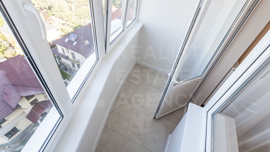 Vânzare, apartament 2 camere, 67.2 mp, str. Mihail Sadoveanu, Ciocana - Poză 4