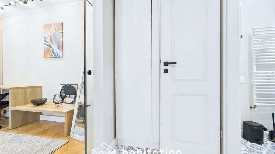 Apartament cu stil, energie vibranat  si terasa –in  Piața Victoriei - Poză 16