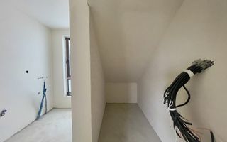 Casă cu 700 teren și garaj zona Scolii Feleacu - Poză 14