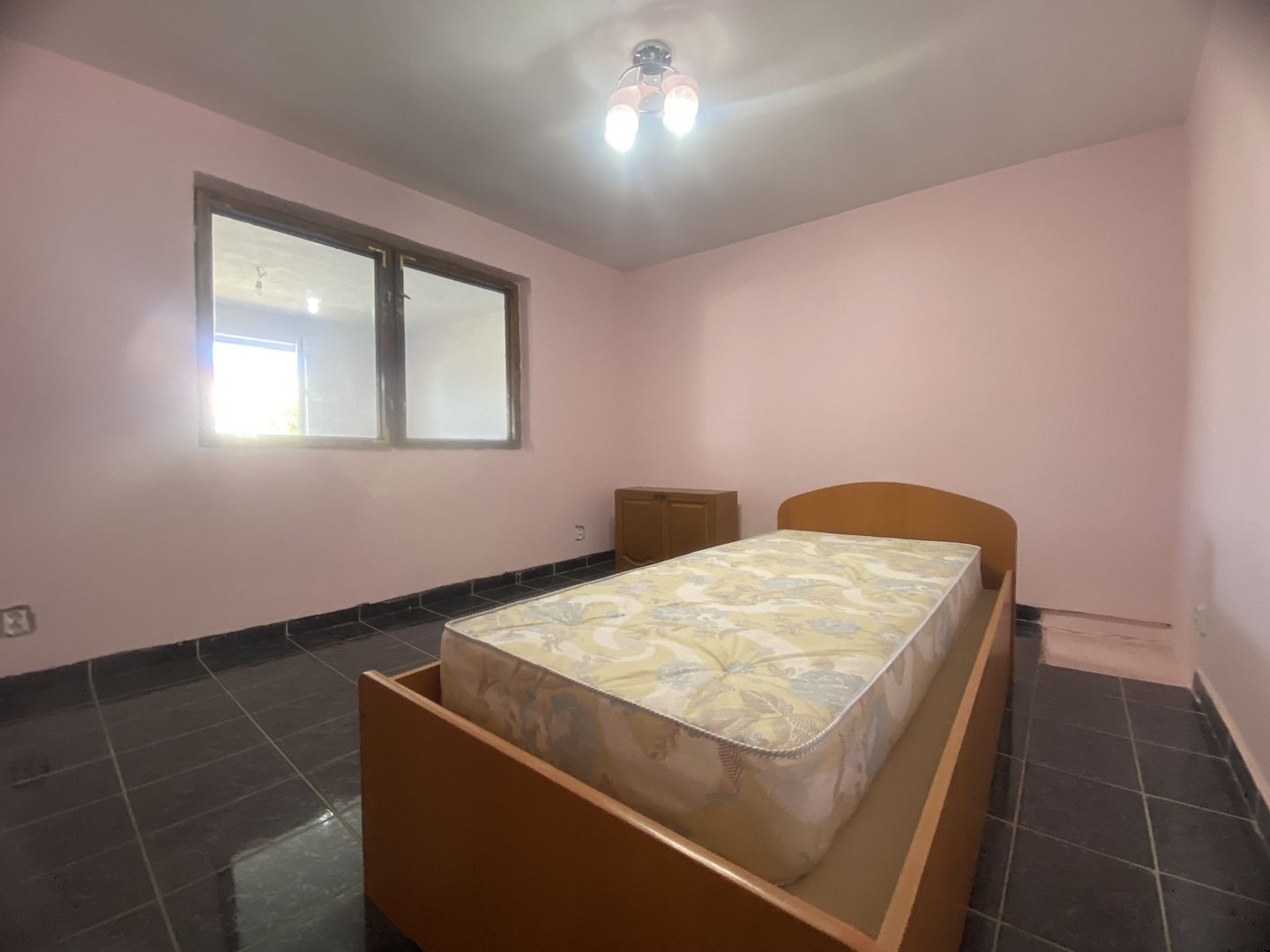 Vanzare apartament -3 camere la casă, etaj 1+pod+cota teren–Târgoviște - Poză 7