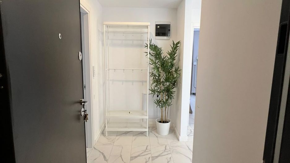 Apartament cu 3 camere de inchiriat in Cosmopolis - Poză 3