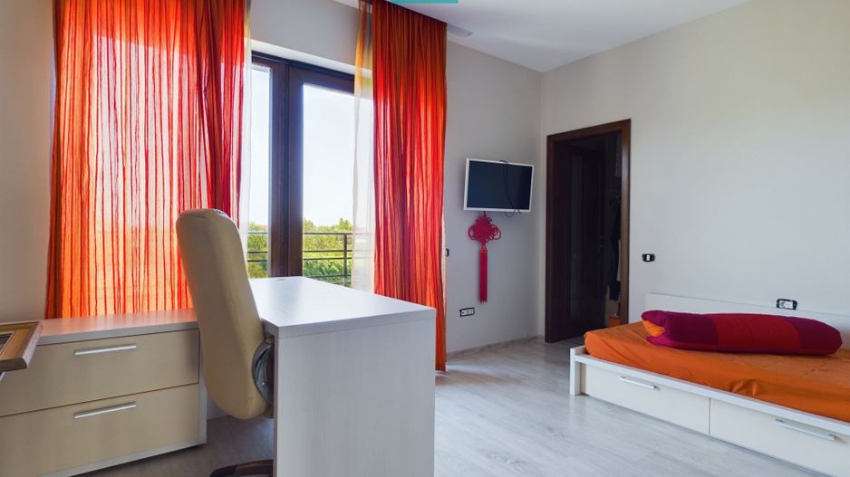 Vila de lux în Gai - Poză 12