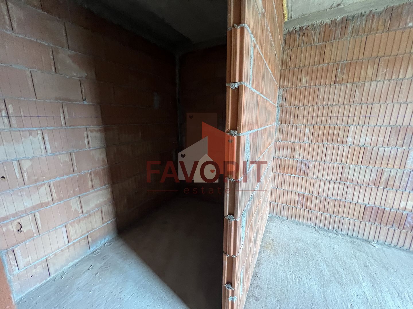 Duplex 4 camere | 3 bai | Giroc - Satu Batran - Poză 13
