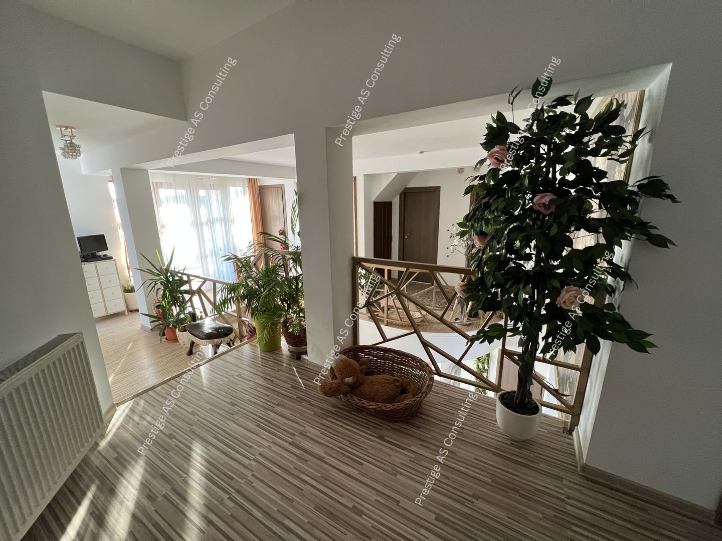 Vila 7 incaperi + 3 Anexe | 1800mp Teren | La Intrare in Dumbravita - Poză 10