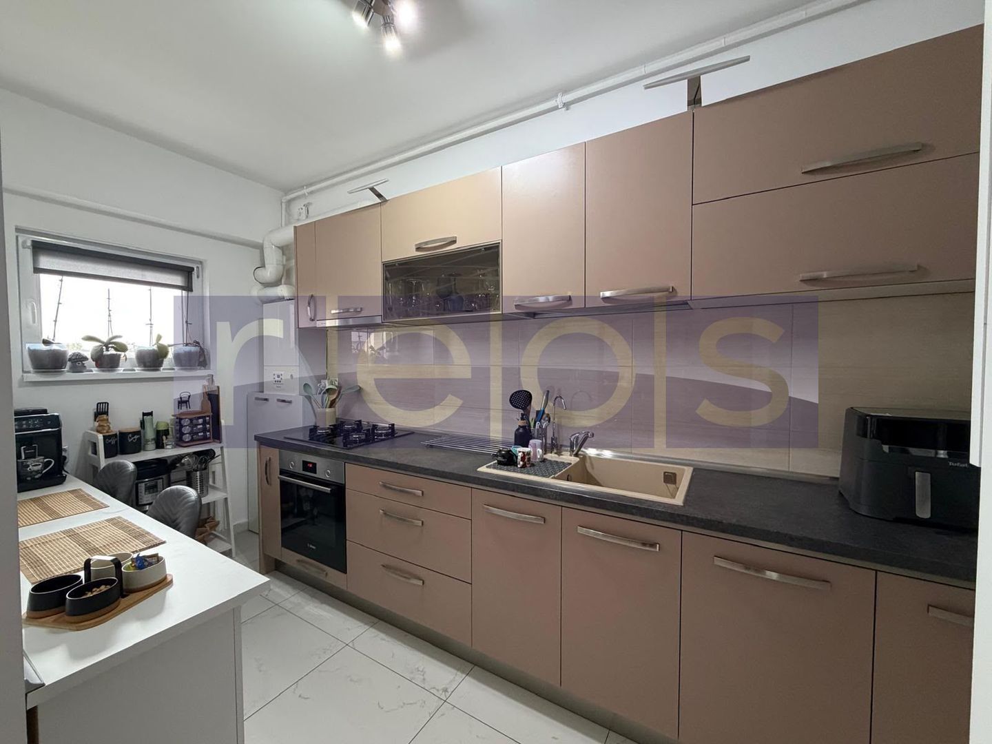 De vanzare 2 camere încălzire în pardoseală | Zona Pantelimon - Poză 8