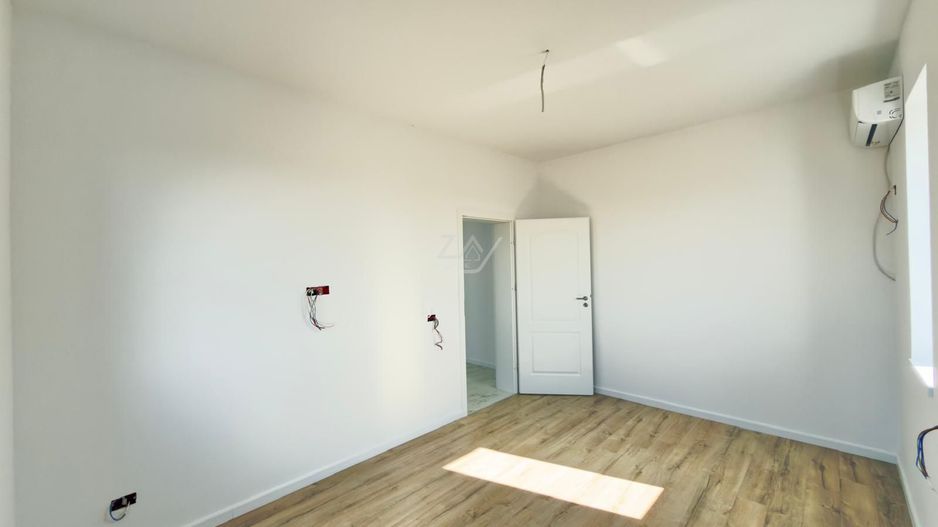 Bloc finalizat. Terasa 55 mp. Clima. Loc de parcare. - Poză 7