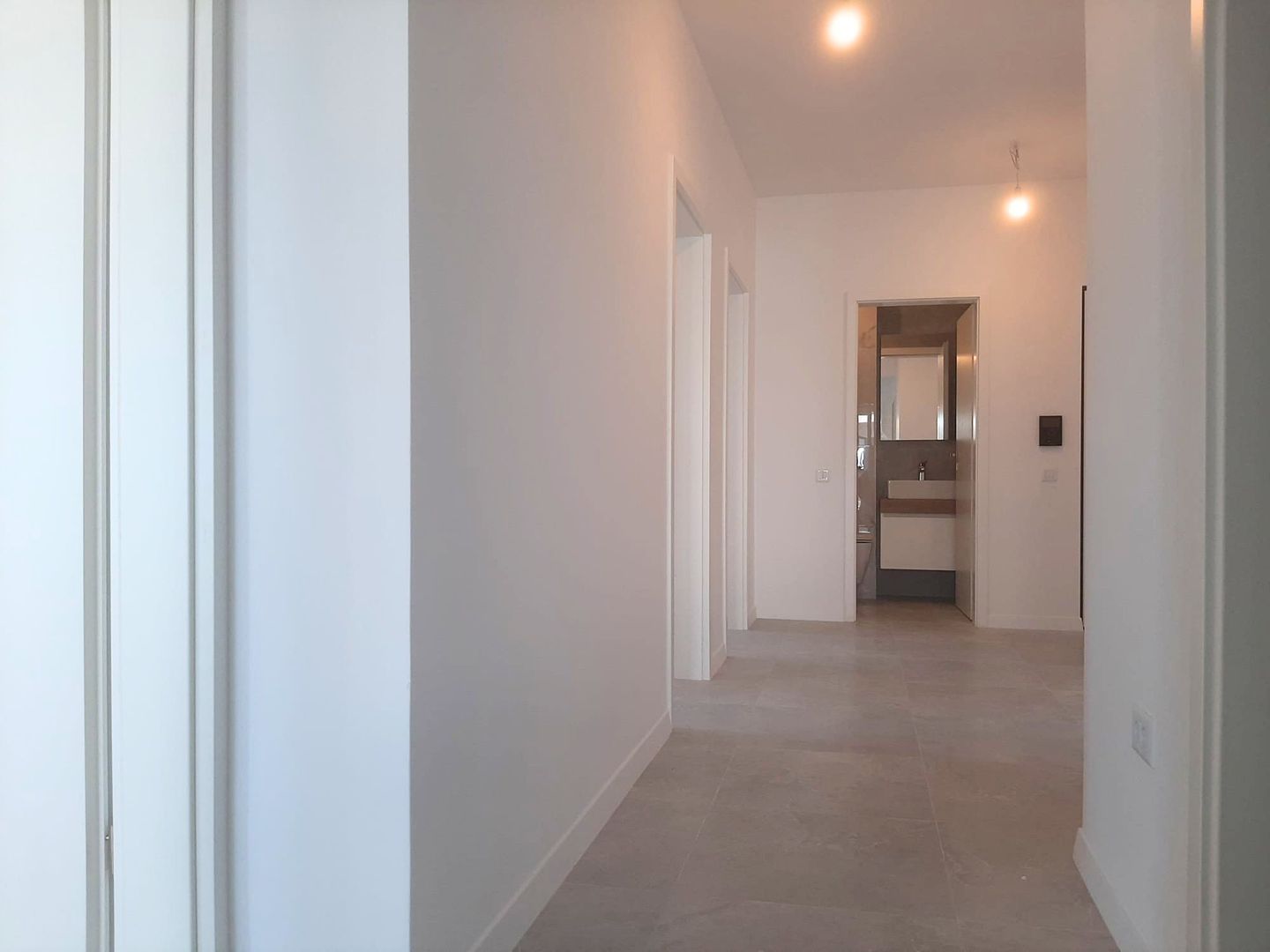 Un Apartament Pentru O Viață Bună  Coresi  2025 - Poză 10