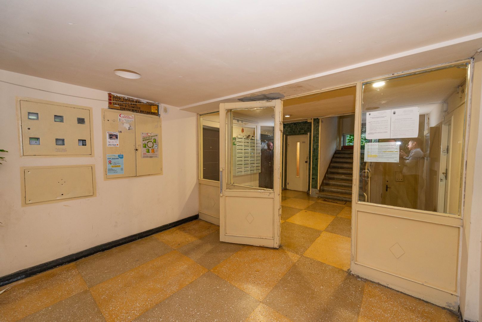 Apartament cu 3 camere, de vanzare,  58,3 mp, parter, in zona Titan - Poză 18