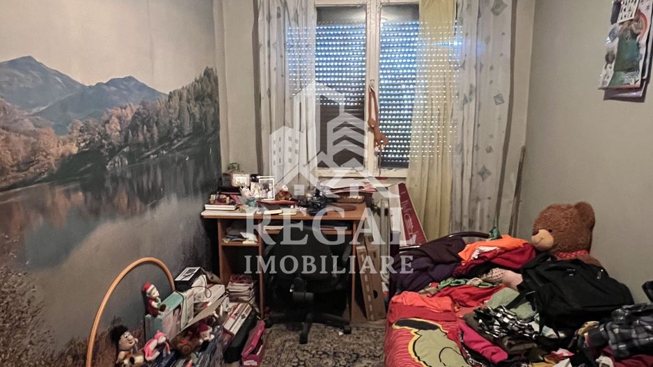 Apartament 3 camere – Micro 4, vedere la bulevard - Poză 2
