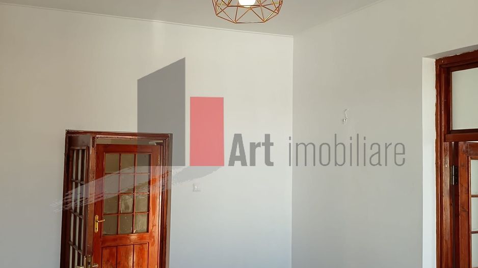 Vila  de inchiriat recent renovata - Poză 21