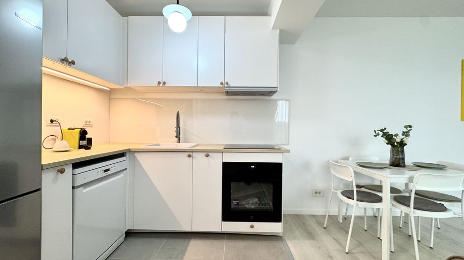 3 camere modern, vedere panormica spre pădurea verde, zona Lipovei - Poză 6