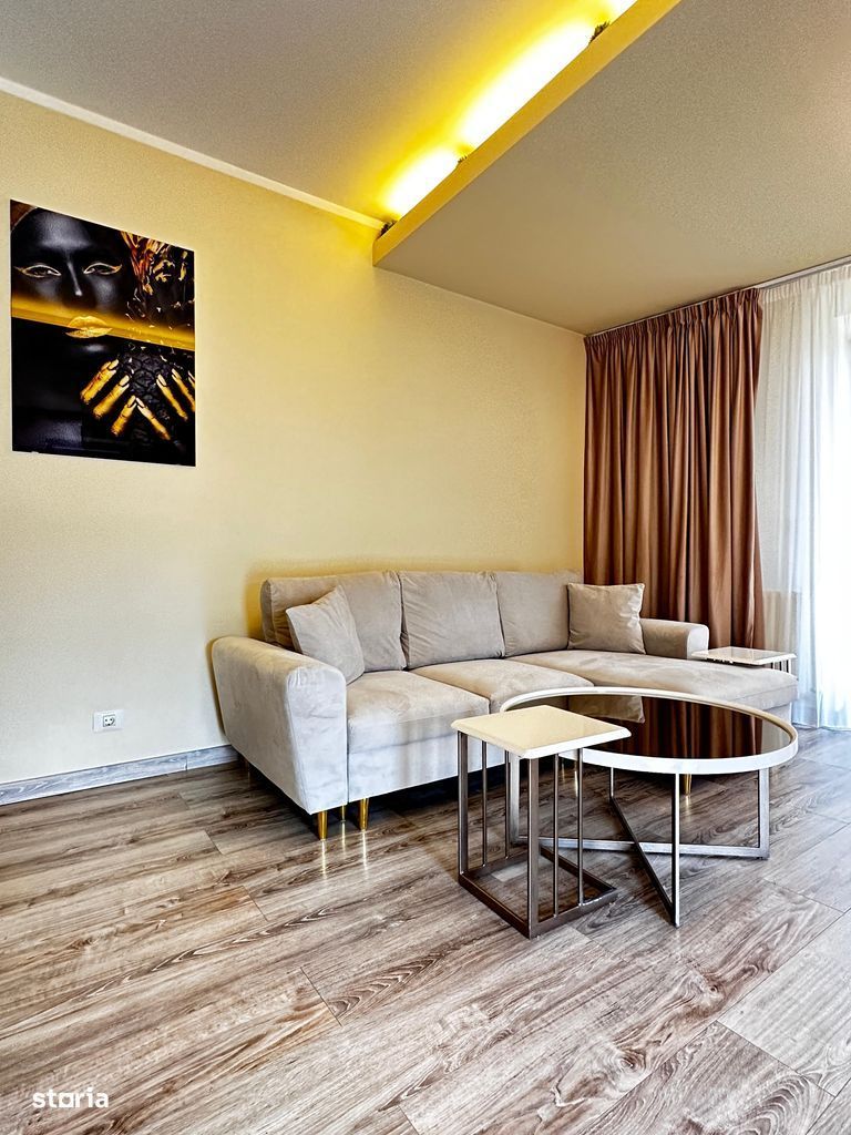 Apartament 3 camere lux, terasă privată, loc parcare inclus,lângă Universitate - Poză 2