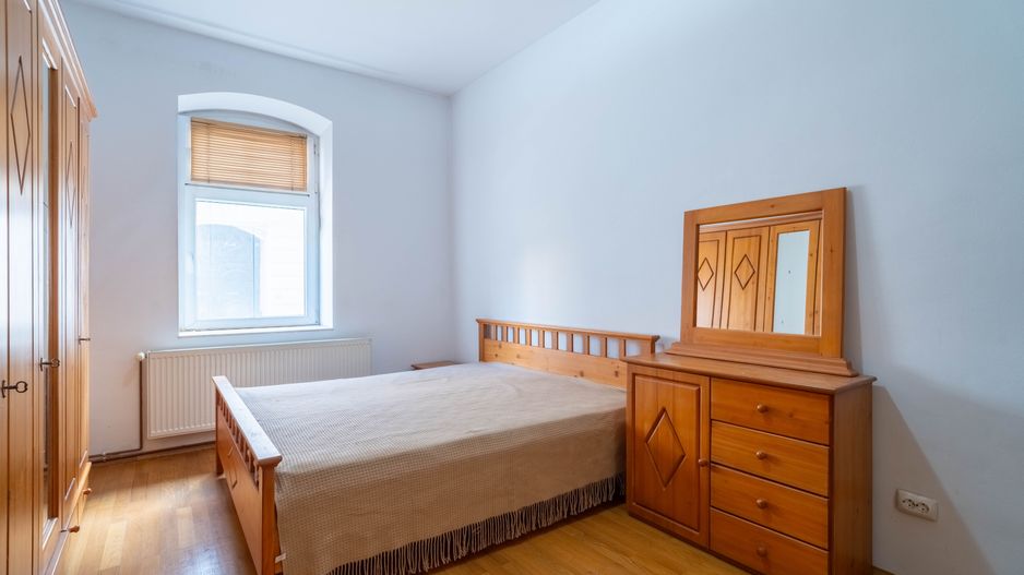 Apartament central, spațios, ideal pentru familie numeroasă. - Poză 14