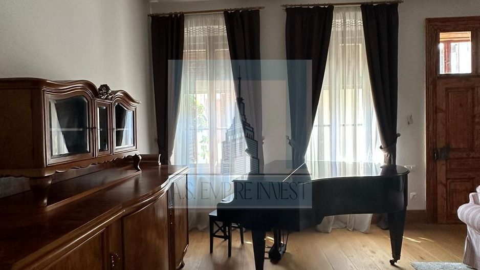 Casa/Villa deosebita , 1012 mp teren - zona Cristian/Brasov - Poză 14