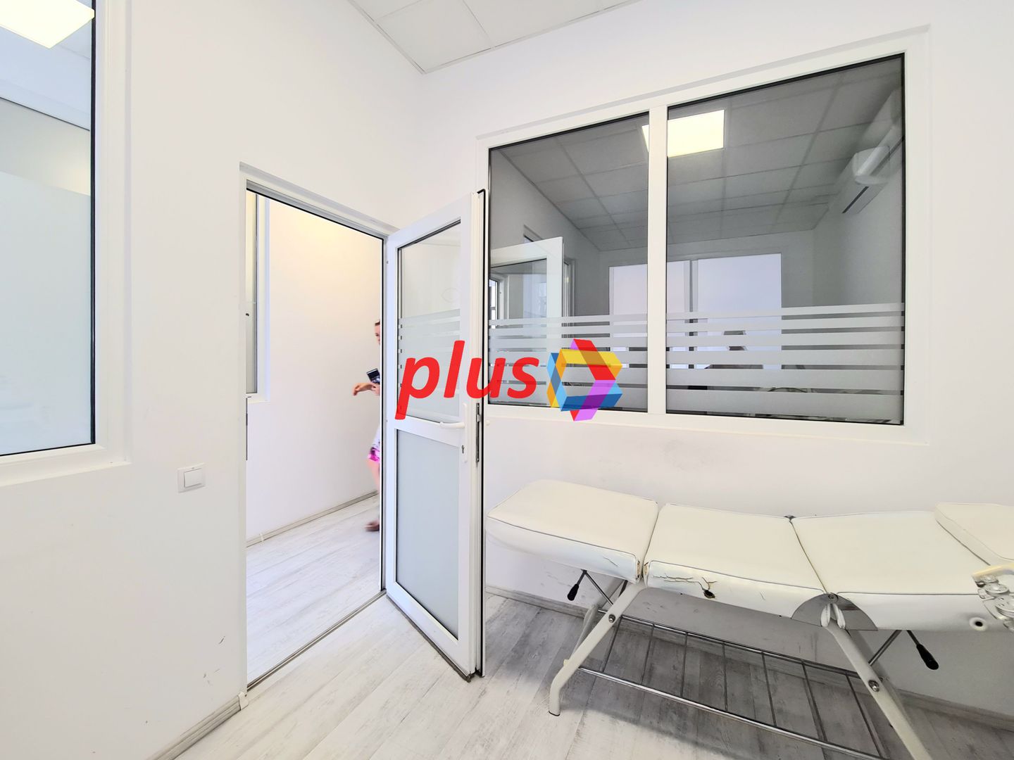 Spatiu birouri de închiriat Brasov - 110 mp # plus-imo.ro - Poză 8