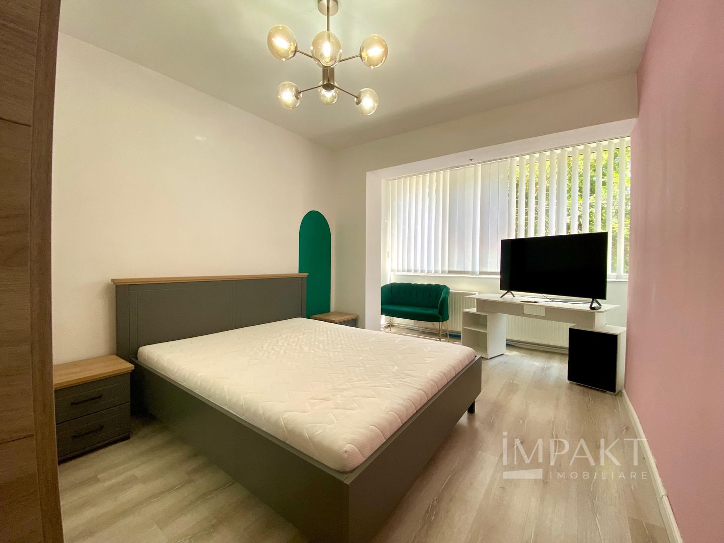 Apartament 3 camere in bloc tip vila si cu loc de parcare inclus - Poză 1