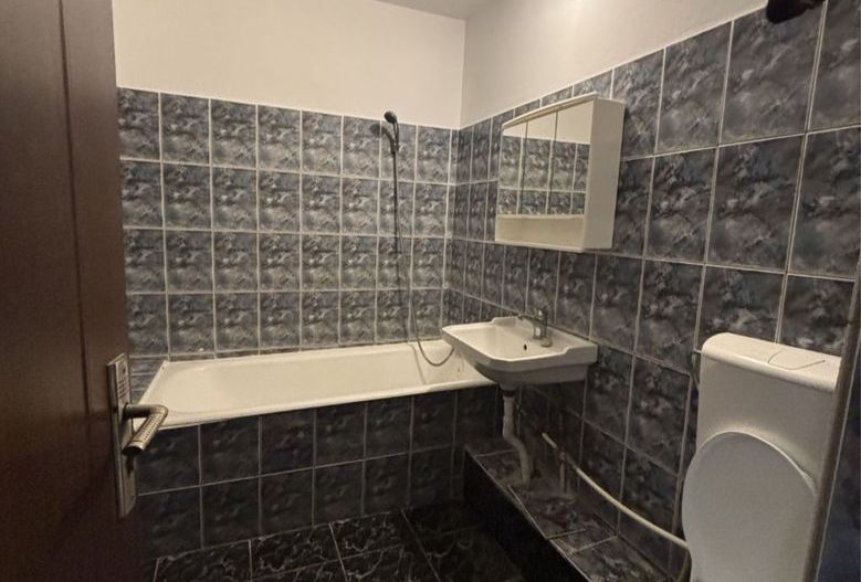 Apartament 2 camere Soarelui decomandat - Poză 6