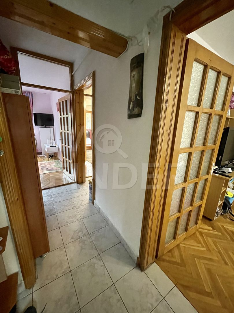 Vanzare apartament 3 camere, decomandat, Plopilor - Poză 11
