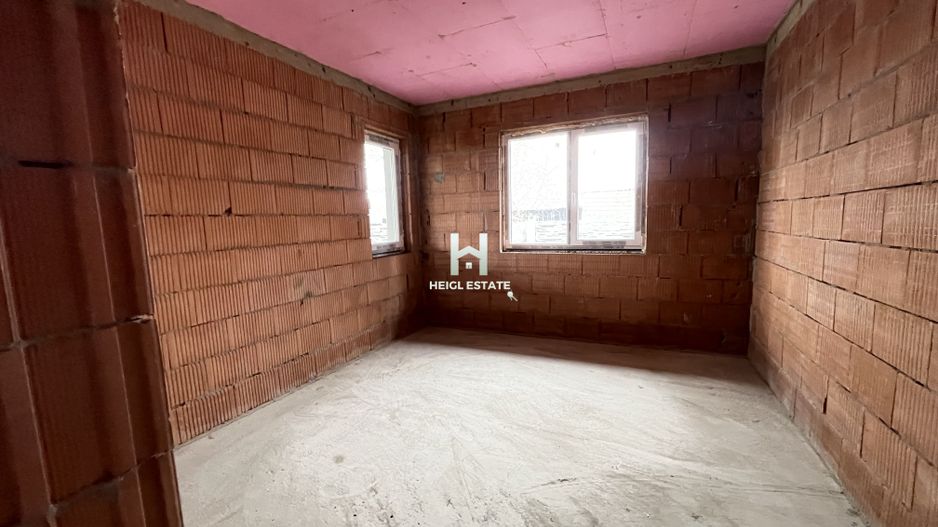 Casa individuala cu 3 camere si gradina mare in Sacosu Turcesc - Poză 1