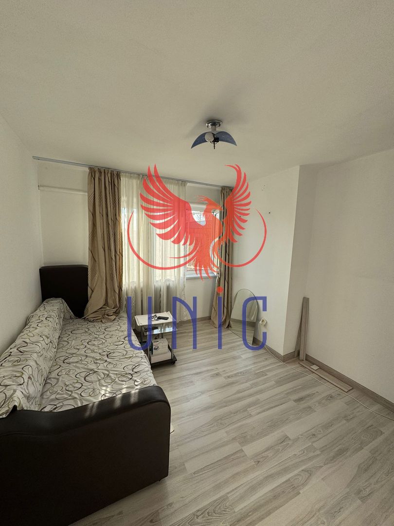 3 camere semidecomandate - 59 000 Euro - Poză 1