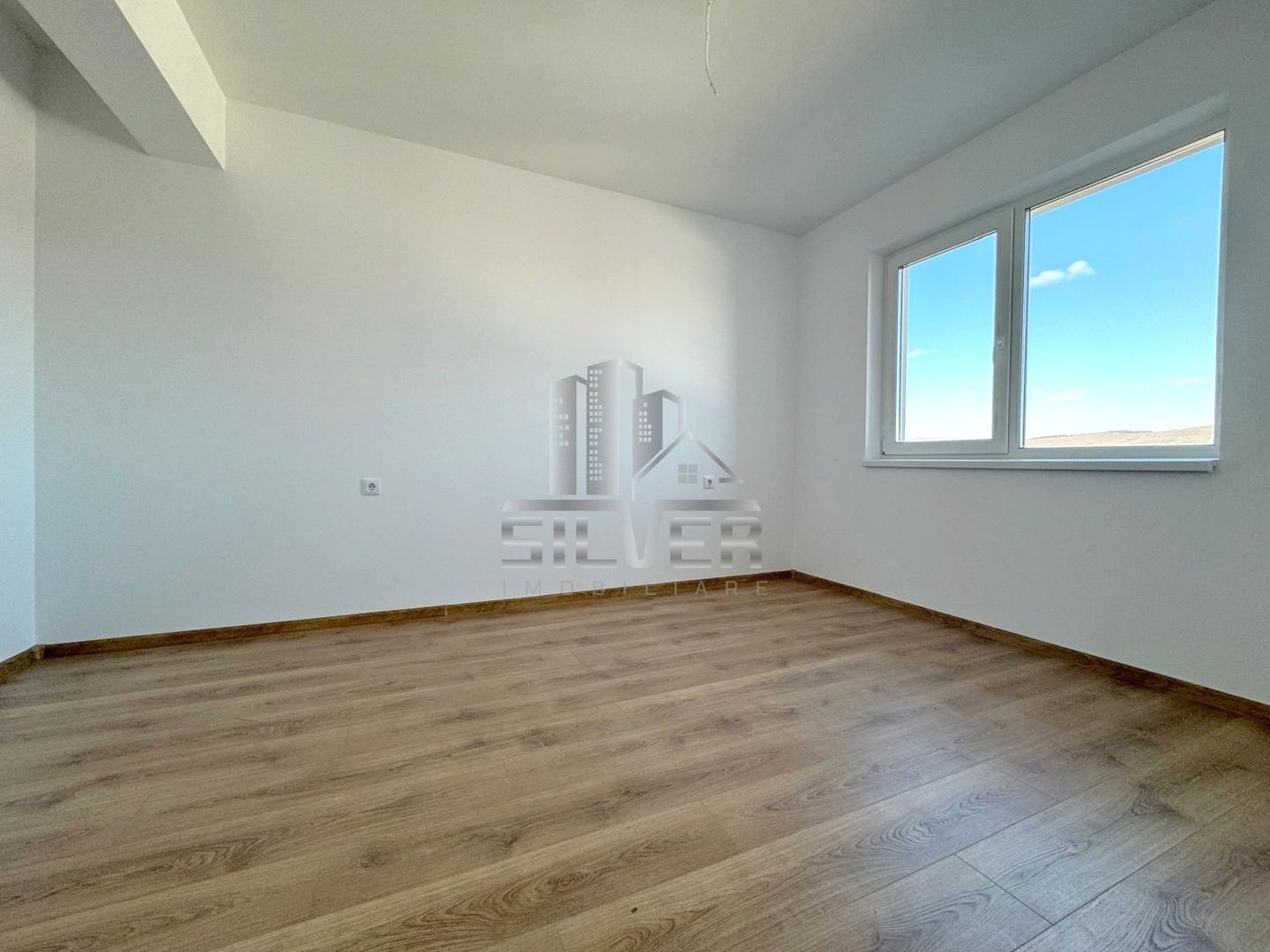 Apartament cu 2 camere/50 mp/imobil calitativ/CF. - Poză 4