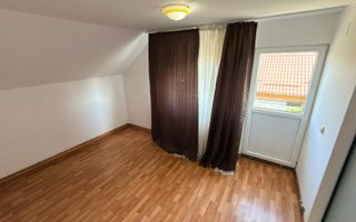 Vand Casa P+M 5 Camere-Curte si Strada Privata-Zona Catargiu - Poză 3