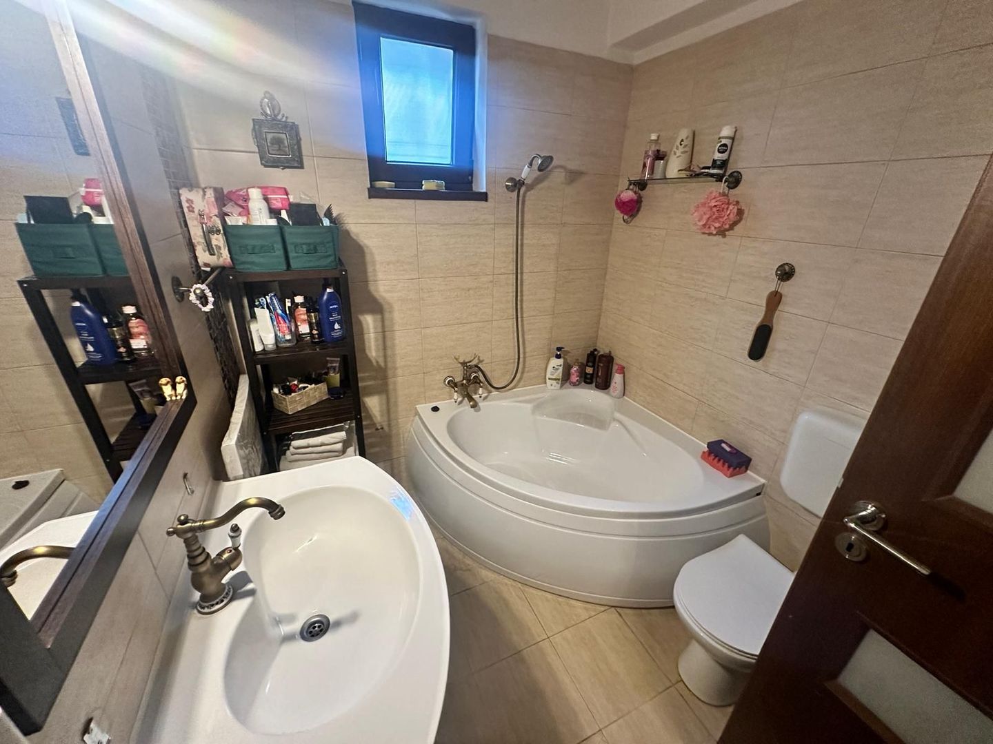 AP. 2 CAMERE MOBILAT - CURTE 53 MP, BLOC NOU, LOC PARCARE, COMISION 0% - Poză 8