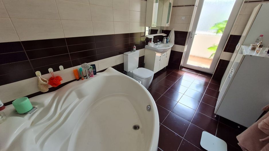 Spațiu pretabil birouri,after school,comercial,etc. - Poză 15