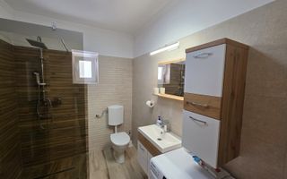 Apartament la casa 2 dormitoare terasa si curte proprie Sub Arini - Poză 12