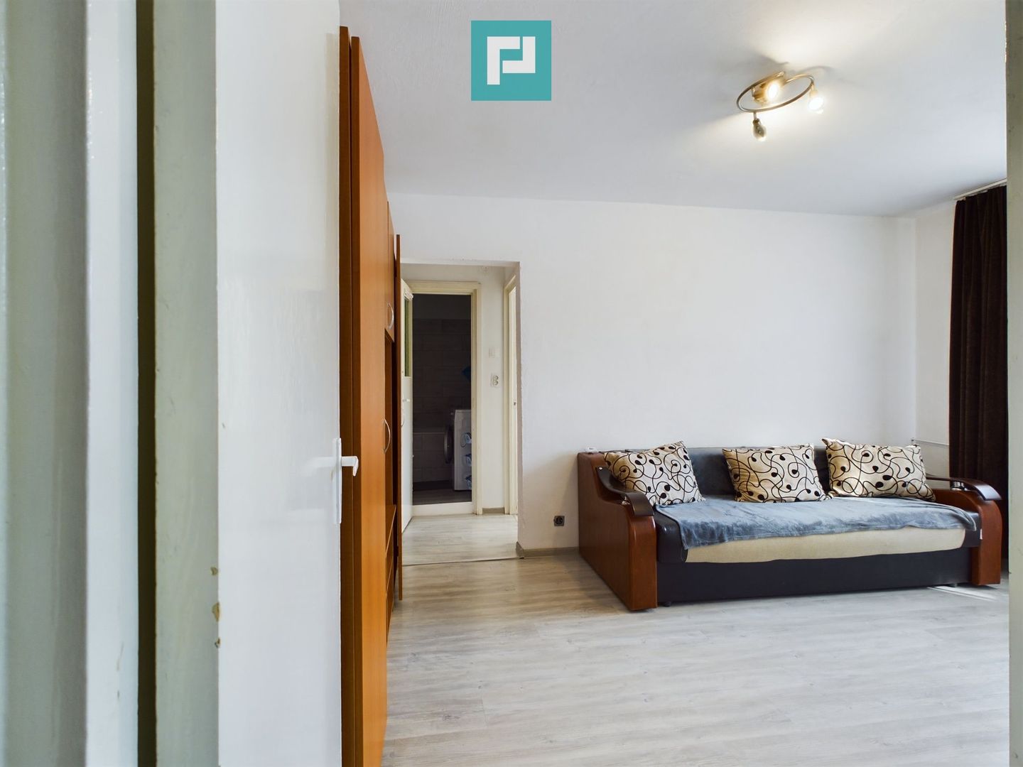 Apartament cu 2 camere de închiriat în Vlaicu - Poză 9