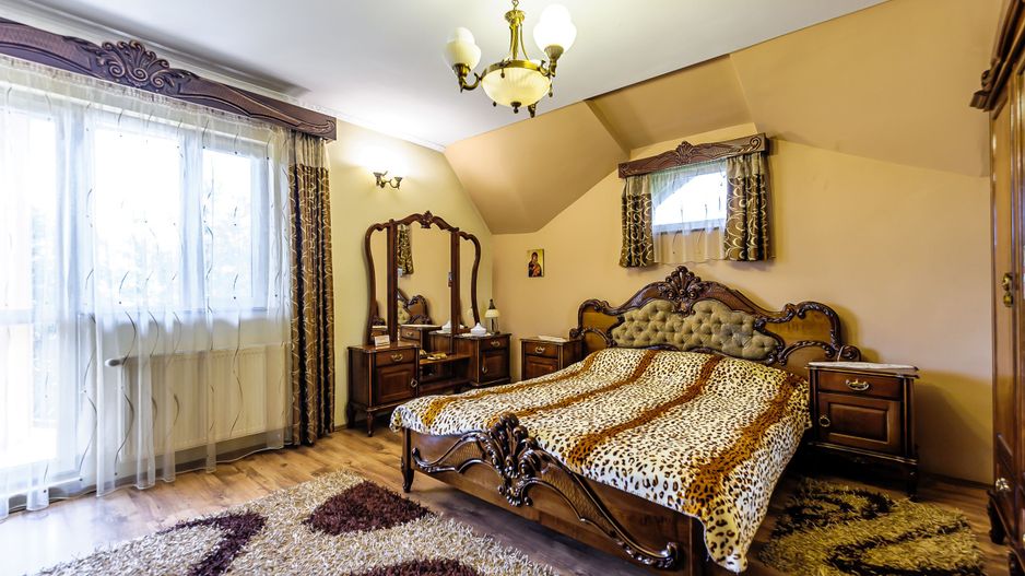 Oază de verdeață în Arad, cartier Pârneava. - Poză 2