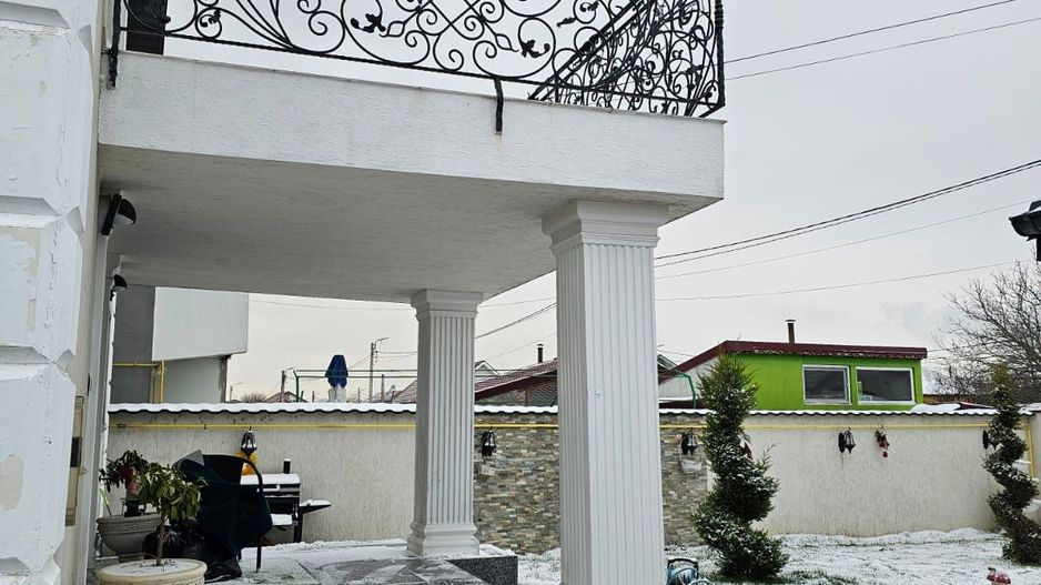 Casă / Vilă cu 5 camere de vânzare în Craiova - Poză 5