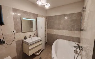 Casa 3 Camere, 179 mp Construiti, Teren 784 mp, Zona Cetate - Poză 14