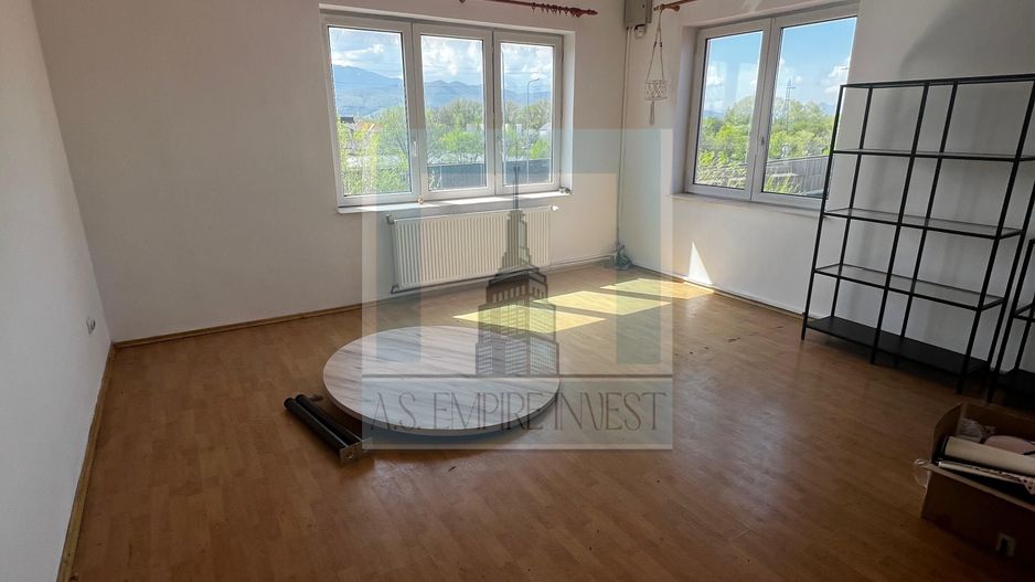 HALA 550 MP + birouri 110 mp+80 mp vestiare - zona Bartolomeu - Poză 8