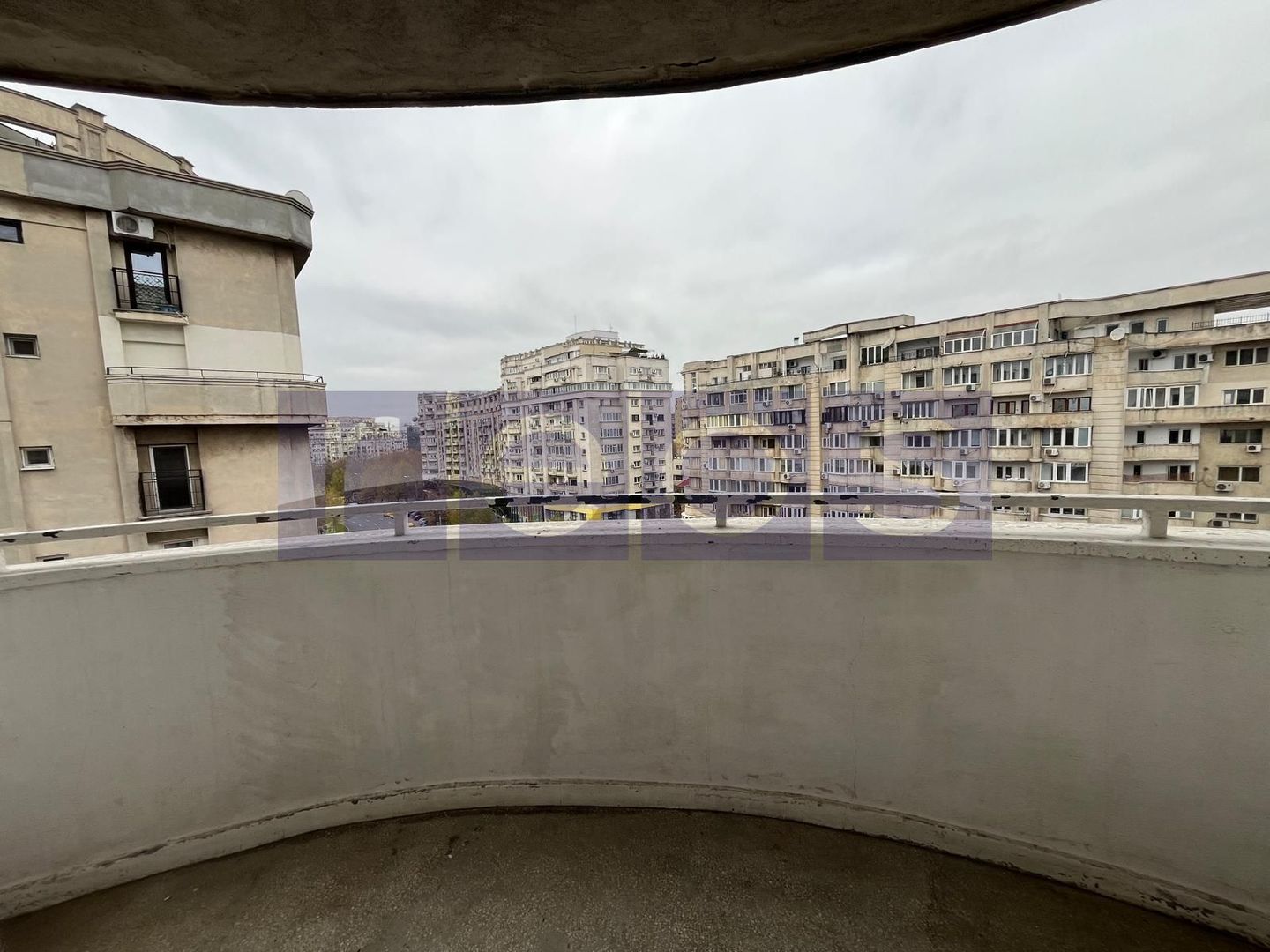 De inchiriat Garsoniera pe Bdul Decebal | 45 mp | nemobilata | - Poză 12