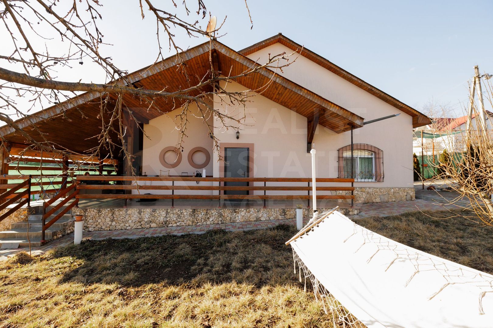 Vânzare casă de vacanță 130 mp, + 6 ari Dănceni,Ialoveni - Poză 1