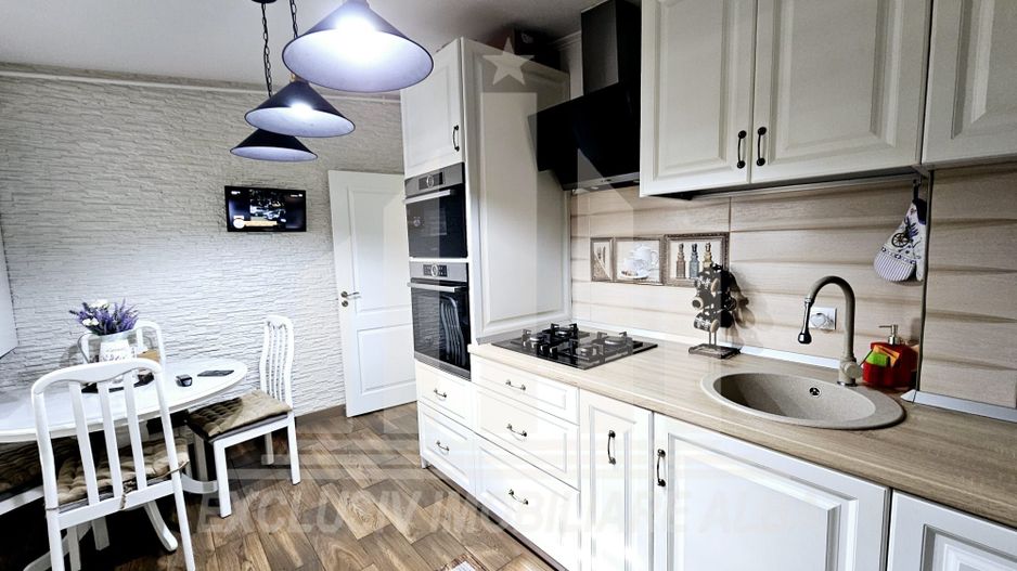 Apartament cu 3 camere de vanzare, Dealul Furcilor - Poză 2