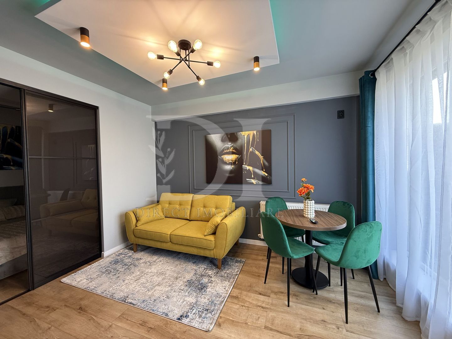 Apartament ultramodern  / decomandat /  Zona Terra - Poză 2