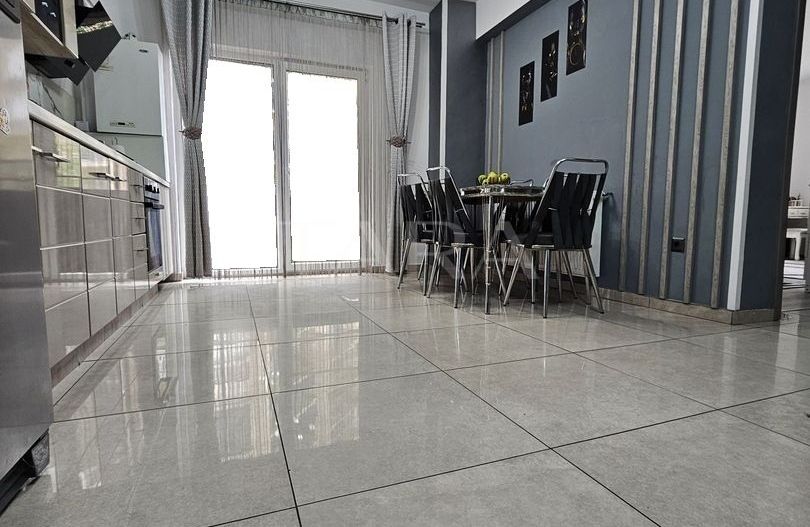 Apartament cu 3 camere și garaj subteran – Baciu, zona Petrom - Poză 1