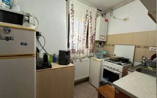 Apartament 2 cam. decomandat, loc parcare, centrala gaz, metrou - Poză 2