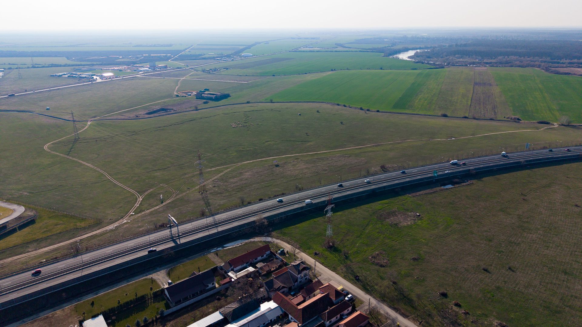 Teren de 107,000mp în zona industrială Zădareni - Poză 11