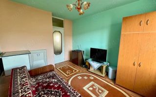 Vand apartament 3 camere, etaj 3 - Poză 3