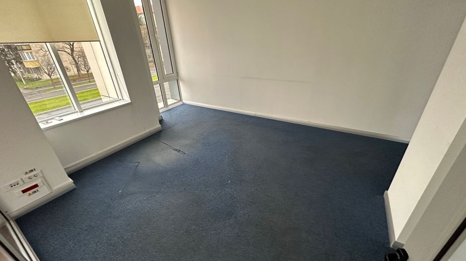 Spatiu de birouri la artera - Poză 6