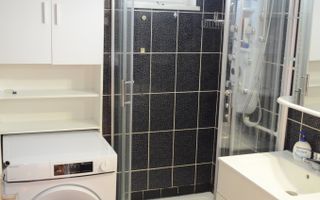 De inchiriat  apartament ultracentral cu garaj - Poză 13