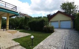 Casa individuala situata la 2 minute de Parcul Engels ! - Poză 43