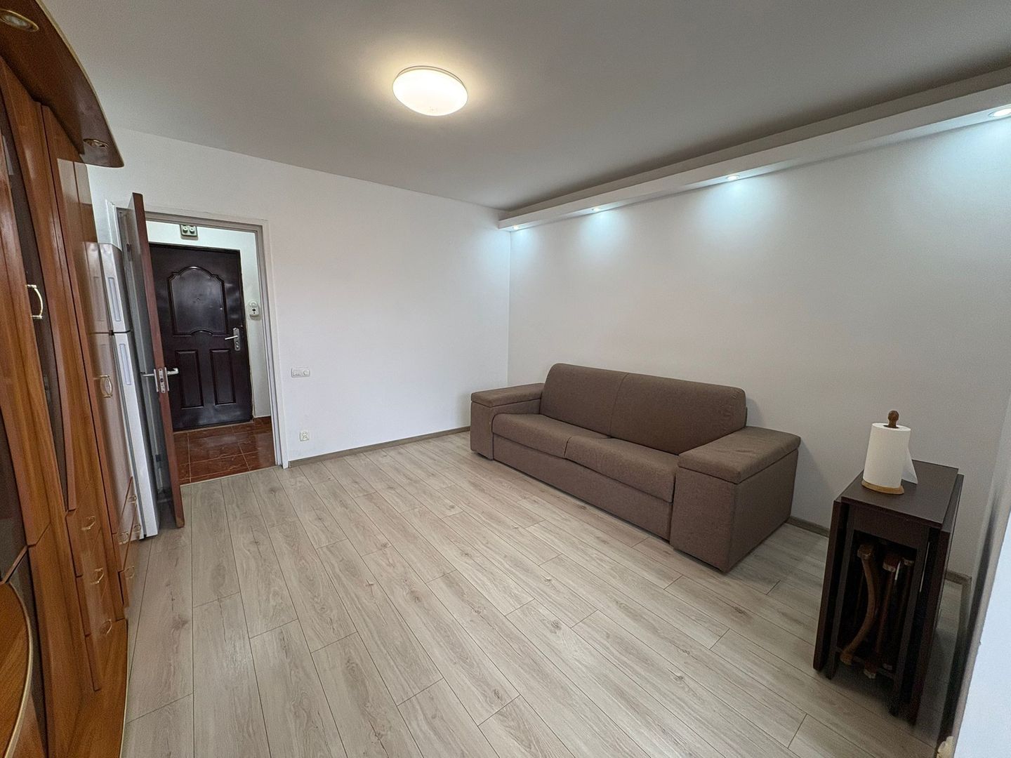 GARSONIERA APARATORII PATRIEI, MOBILAT/UTILAT, METROU 11 MINUTE - Poză 1