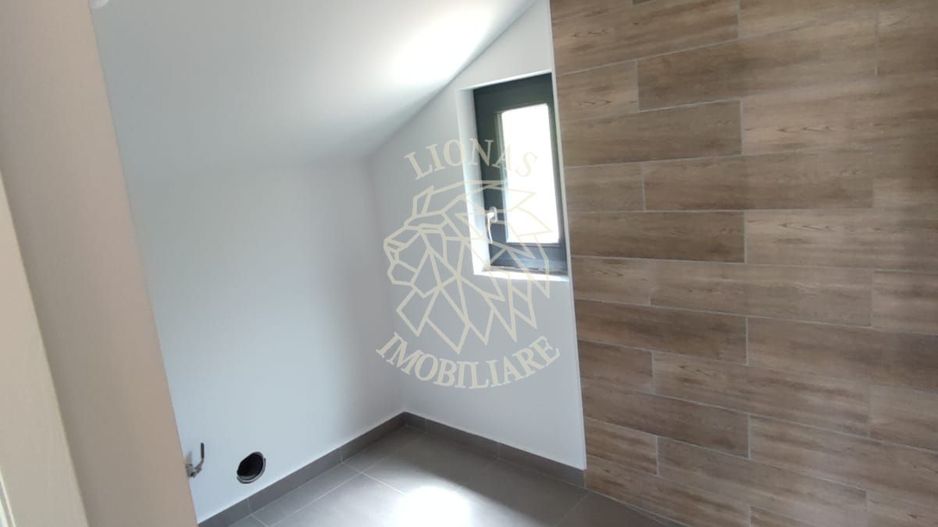 Cabana Noua 3 camere cu acces la Lac-teren 300 mp-terasa-Colibita - Poză 6