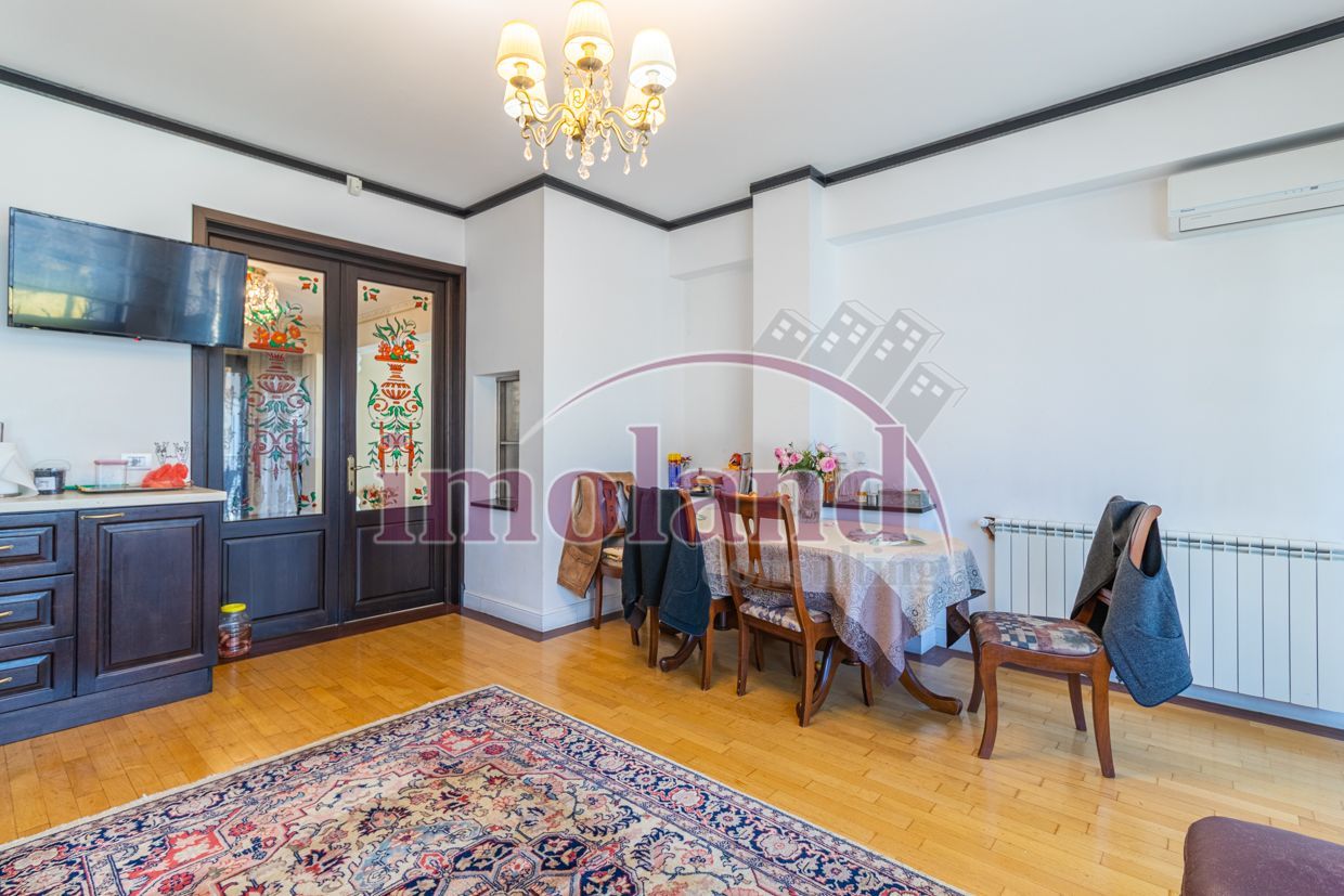 Vila cu piscina si garaj - 6 dormitoare - Pantelimon - Poză 11