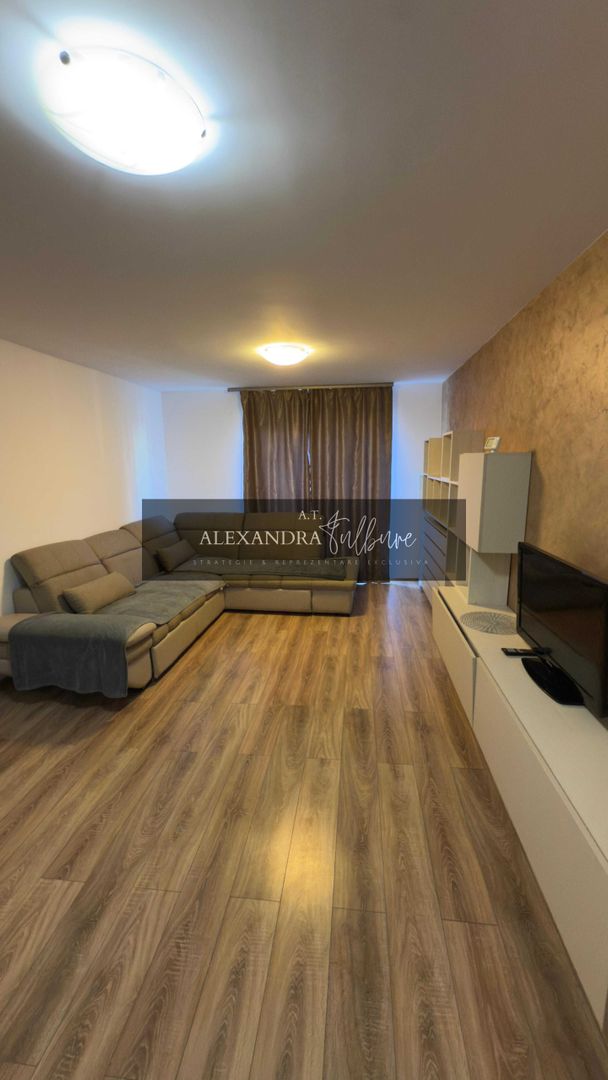 Apartament 2 camere decomandate, balcon, etaj intermediar, parcare - Poză 1